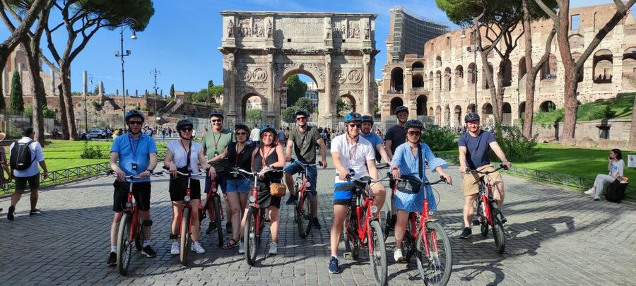 Rome: Highlights Bike Tour - Why a bicycle works so well in central Rome