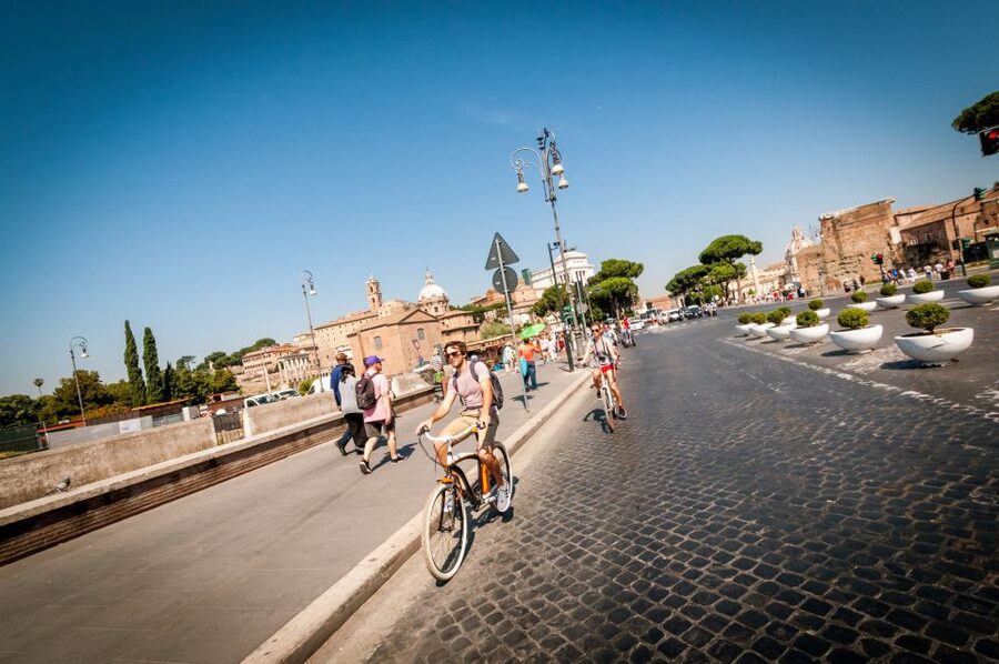 Rome: Highlights Bike Tour - Trajan’s Column and Piazza Venezia