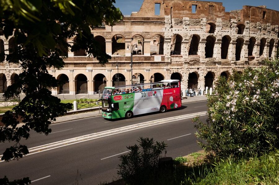 Rome: Hop-On Hop-Off Open-Top Bus City Tour - Spanish Steps and the Trevi Fountain question