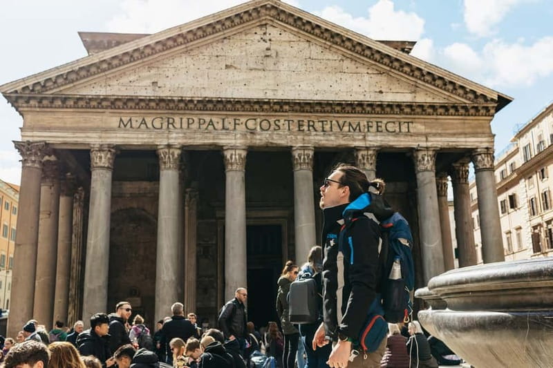Rome: Pantheon Fast-Track Ticket and Official Audio Guide - Looking up at the 43.44-meter dome