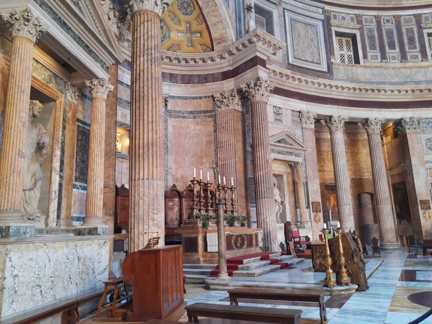 Rome: Pantheon Priority Entry Ticket & Audio Guide App - Artworks, tombs, and the building’s later life