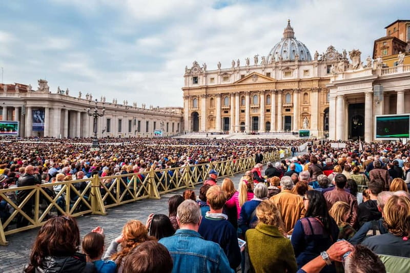 Rome: Papal Audience with Pope Leo XIV & Expert Guide - Learning the ritual before you enter