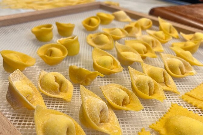 Rome Pasta Making Class with Italian Sauces and Wine Included - What you actually do during the three hours