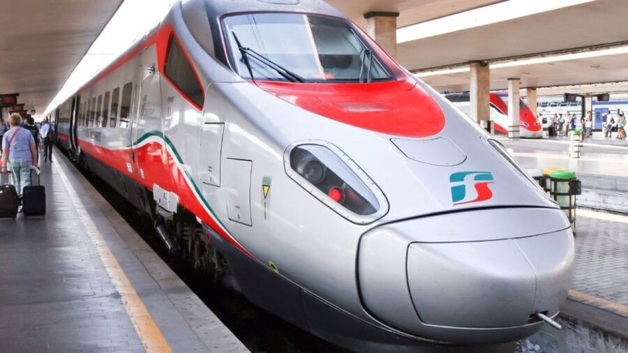 Rome: Pompeii Tour with Wine and Lunch by High Speed Train - What the walking is really like