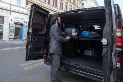 Rome Private Arrival Transfer: Fiumicino Airport to Hotel in Rome