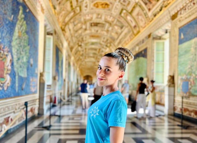 Rome: Sistine Chapel, Vatican Museums and Basilica Tour - The guides and the pace