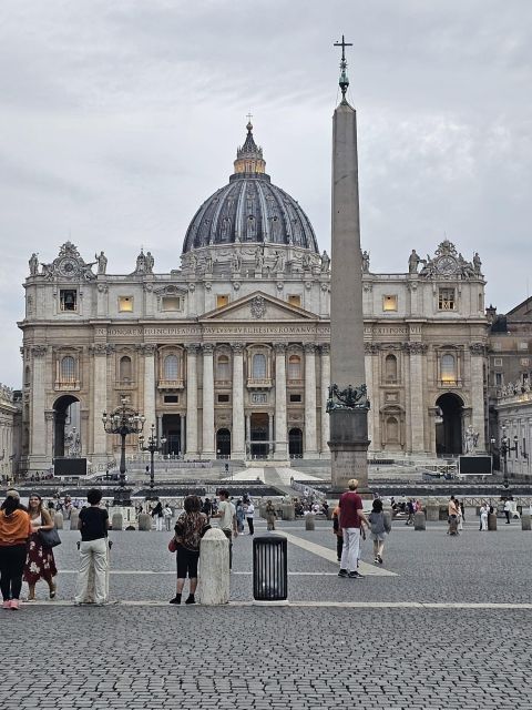 Rome: St. Peter's Basilica and Papal Grottoes Guided Tour - Descending to the Papal Grottoes