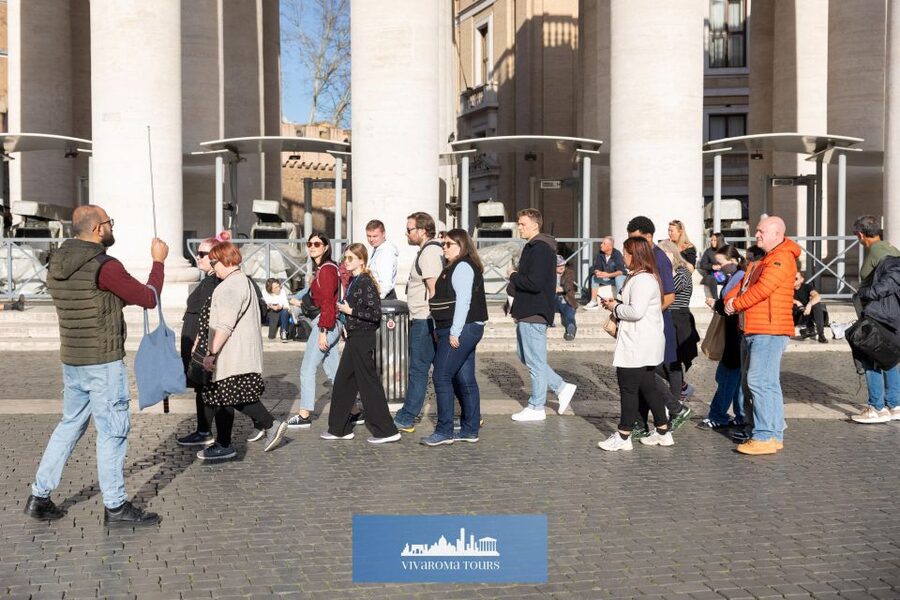 Rome: St. Peter's Basilica Express Guided Tour - St. Peter’s Square and the approach to the basilica