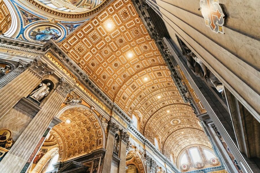 Rome: St. Peter's Basilica, Papal Tombs, and Dome Climb Tour - What the guides add to a huge church