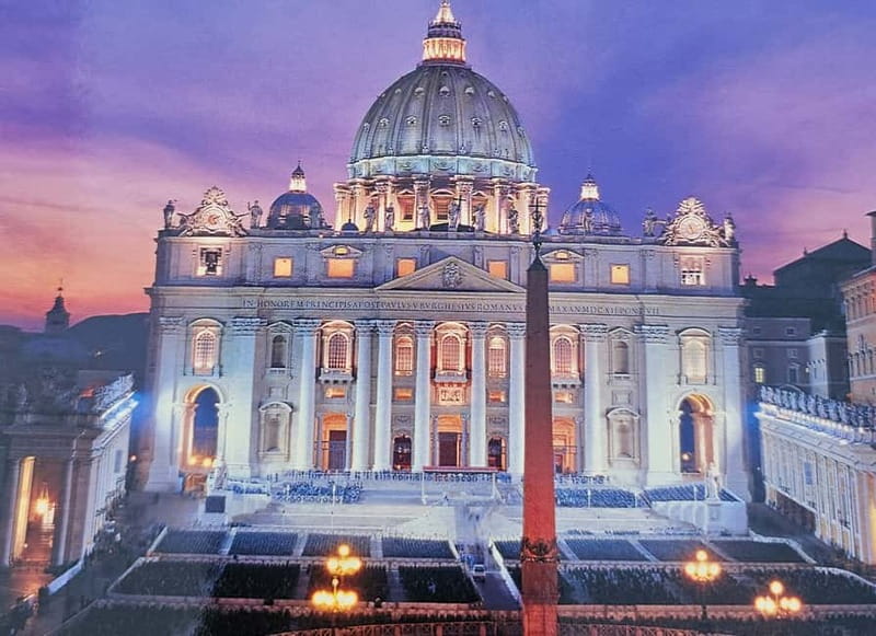 Rome: St. Peter's Basilica & Papal Tombs Tour with Dome - Guides who add value to the visit