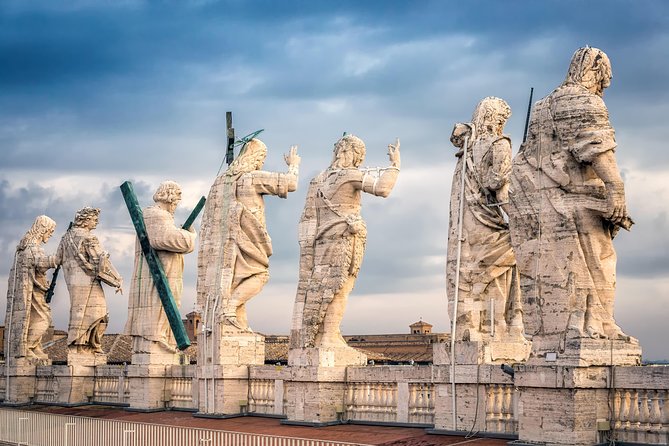 Rome: The Original Entire Vatican Tour & St. Peter's Dome Climb - The Vatican Museums: famous rooms and fast-moving crowds