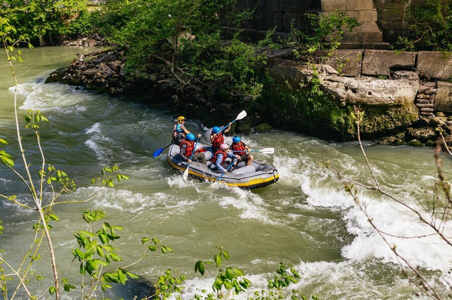 Rome: Tiber River Urban Rafting Tour with Roman Pizza - Key points before you book