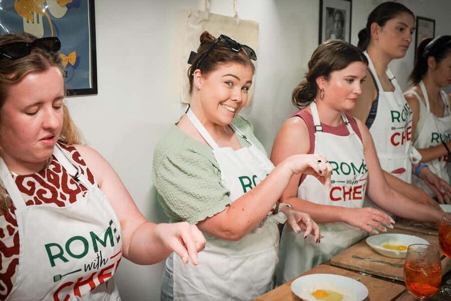 Rome: Traditional Pasta with Cocktails Cooking Class - Three hours well spent in Rome