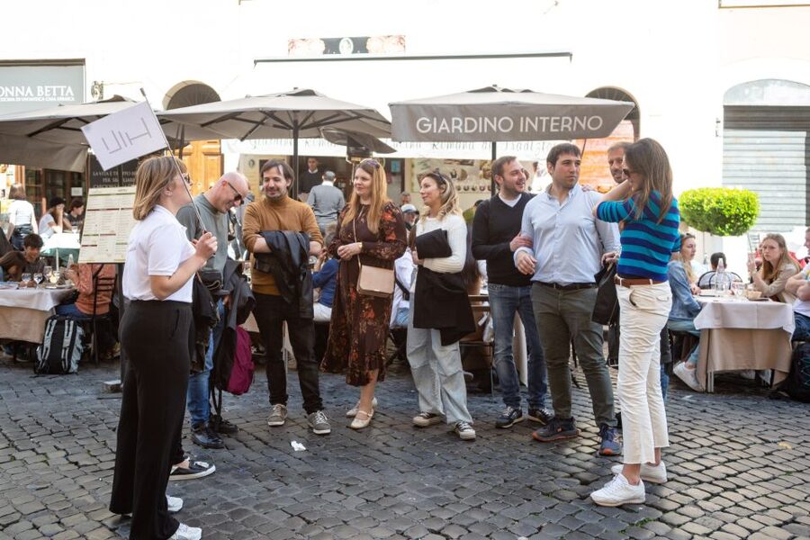 Rome: Trastevere & Campo de Fiori Street Food Walking Tour - Group size, language, and dietary limits
