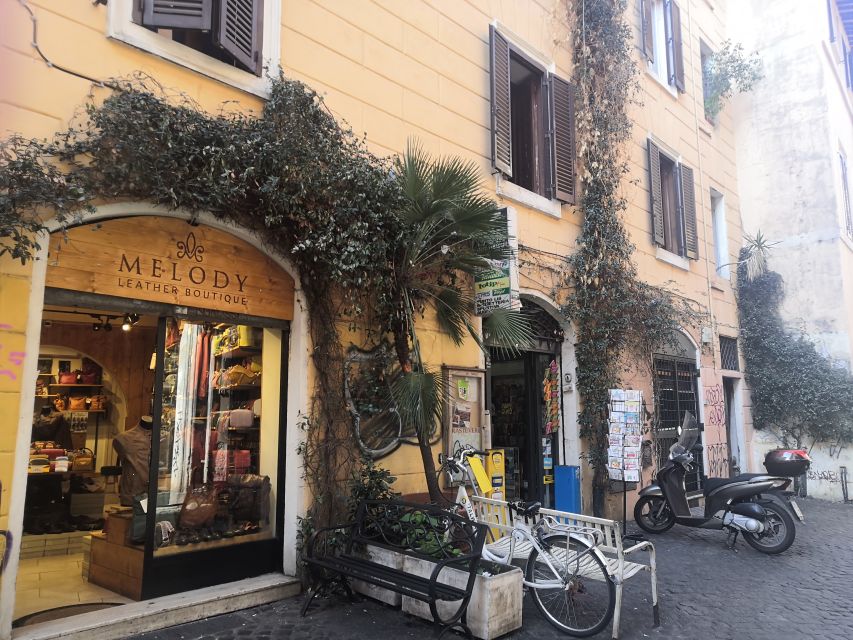 Rome: Trastevere & Campo de Fiori Street Food Walking Tour - Piazza Trilussa and the heart of Trastevere