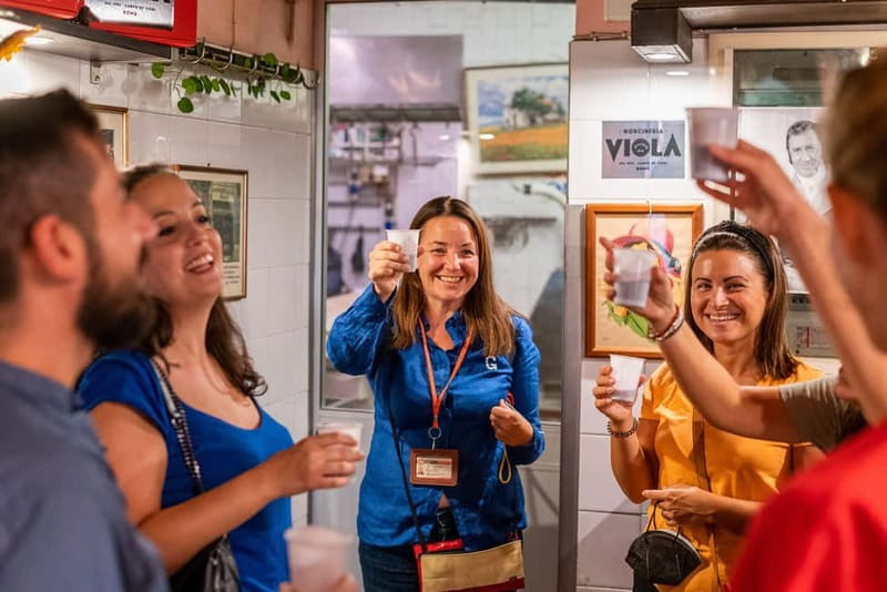 Rome: Trastevere or Jewish Quarter Street Food Tour - Two Roman neighborhoods, two different moods