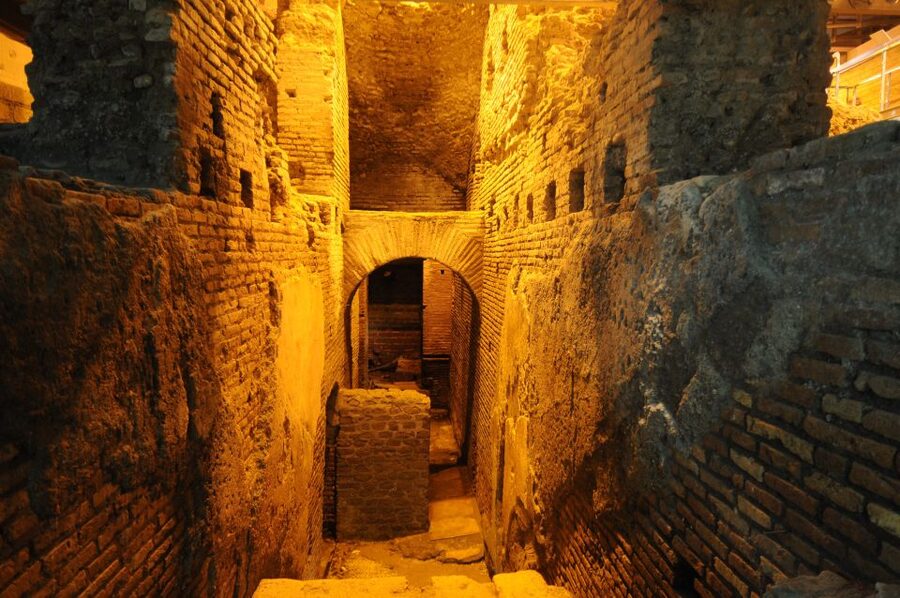 Rome: Trevi Fountain District Underground Domus Guided Tour - Key points before you book