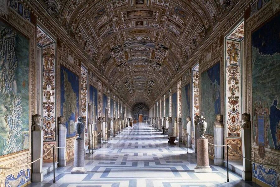 Rome: Vatican Museums and Sistine Chapel Tour with Ticket - Meeting the group near the Vatican Museums