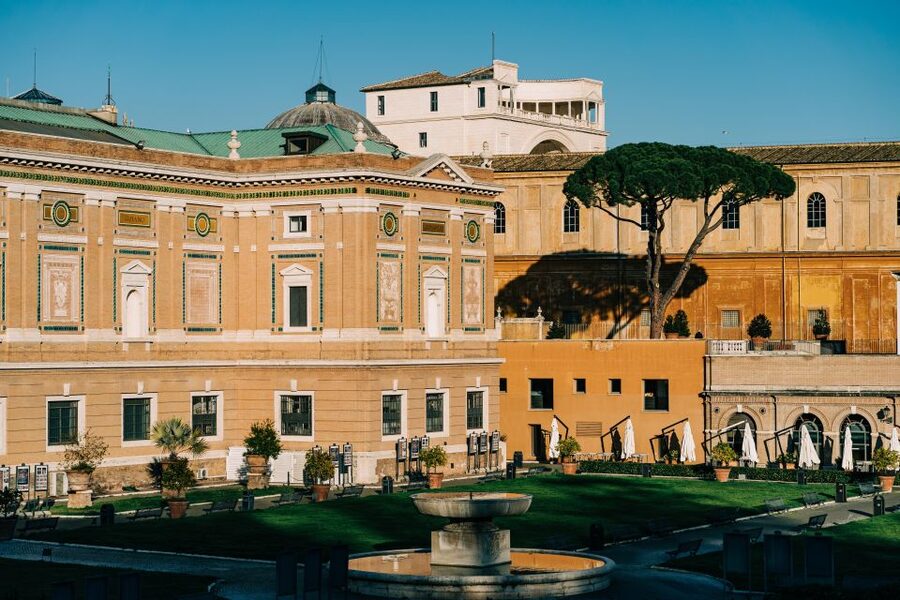 Rome: Vatican Museums and Sistine Chapel Tour - Entering through the Vatican Museums
