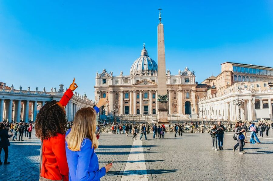 Rome: Vatican Museums & Sistine Chapel Skip-The-Line Ticket - The first galleries: ancient sculpture and grand rooms