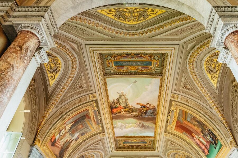 Rome: Vatican, Sistine Chapel and Basilica Guided Tour - What Makes the Guides Worth Having