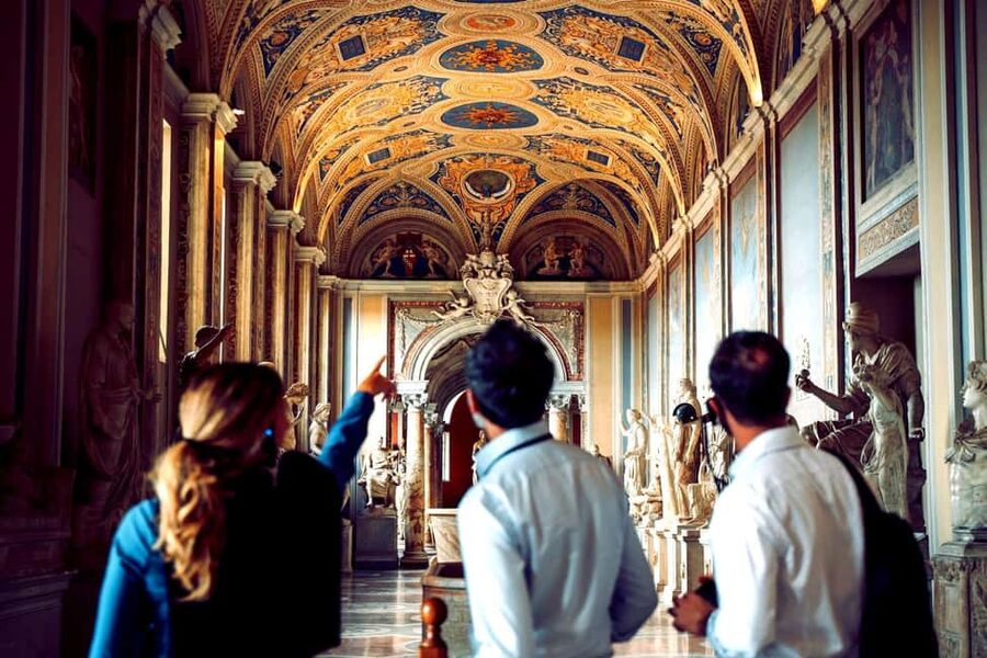 Rome: Vatican & Sistine Chapel Tour + Optional Colosseum - Meeting at Viale Vaticano 100