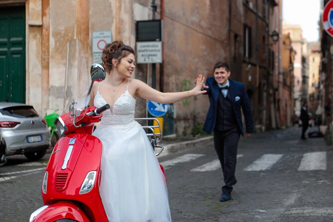 Rome Vespa Scooter Tour with Professional Photographer - The final stop at Terrazza del Gianicolo