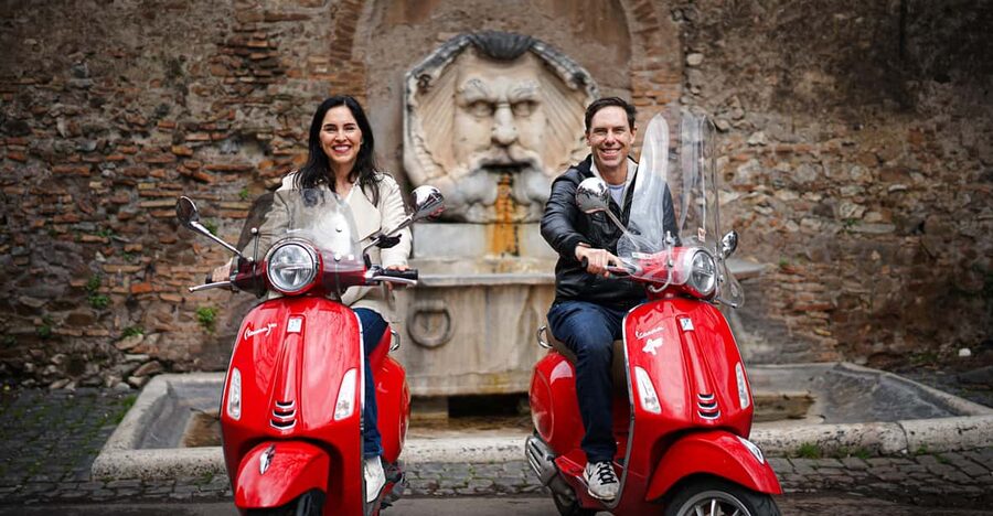 Rome Vespa Tour with Professional Photoshoot - Janiculum Hill and the final photo stop