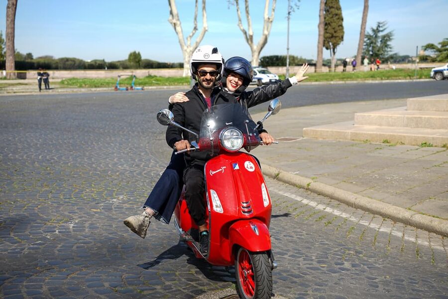 Rome Vespa Tour with Professional Photoshoot - Starting in front of Cafe Roma