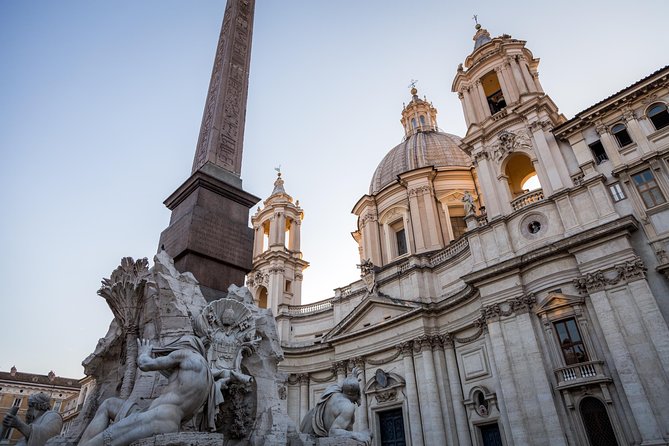 Rome Walking Tour with Piazza Navona, Trevi Fountain and Pantheon - Trevi Fountain is beautiful, crowded, and brief