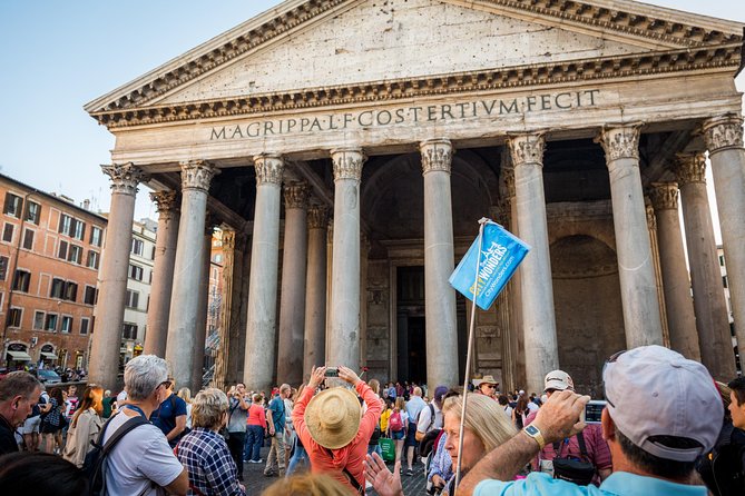 Rome Walking Tour with Piazza Navona, Trevi Fountain and Pantheon - What the guide adds to a self-guided walk