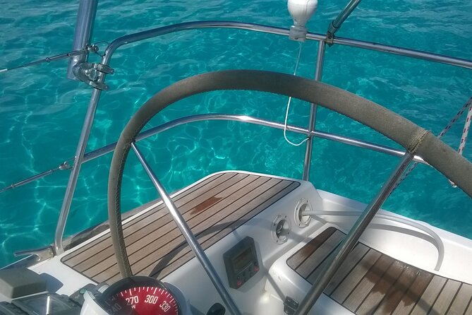 Sailing boat from Santa Teresa di Gallura to the Maddalena Archipelago - Why this archipelago is best seen by boat