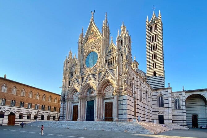 San Gimignano, Siena, Monteriggioni, Chianti Day Trip with Lunch & Wine Tasting - The day at a glance