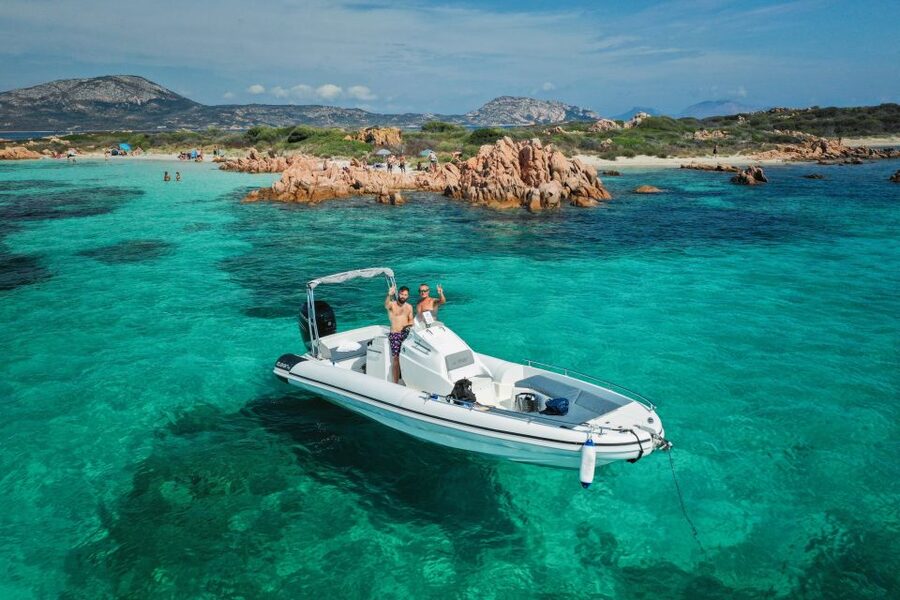 Sardegna: Tavolara Boat Tour with Snorkeling - Spiaggia del Dottore and the first hour in the water