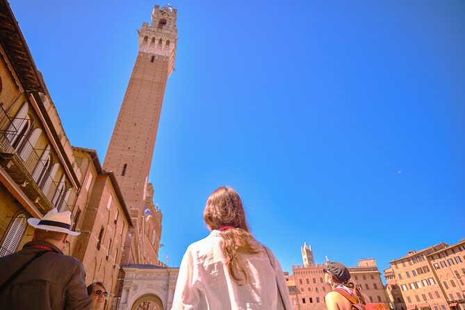 Siena, San Gimignano and Chianti Wines Day Tour from Florence - San Gimignano and its famous tower skyline