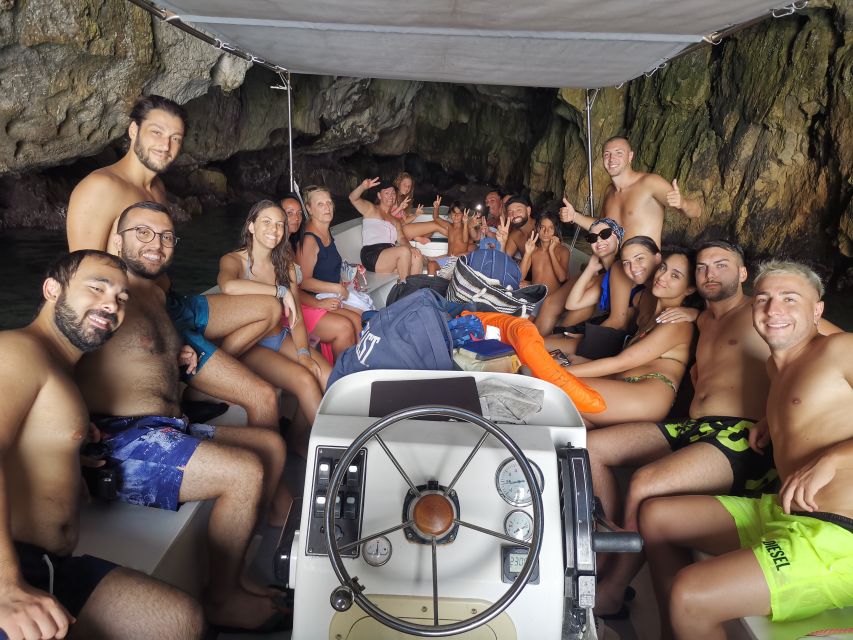 Siracusa: Ortigia Boat Tour with Marine Grotto - Key points to know before booking