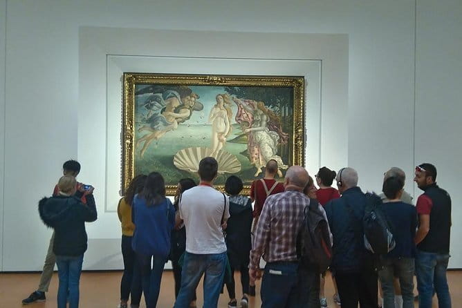 Skip the line : David Guided Experience - Looking at David from every side
