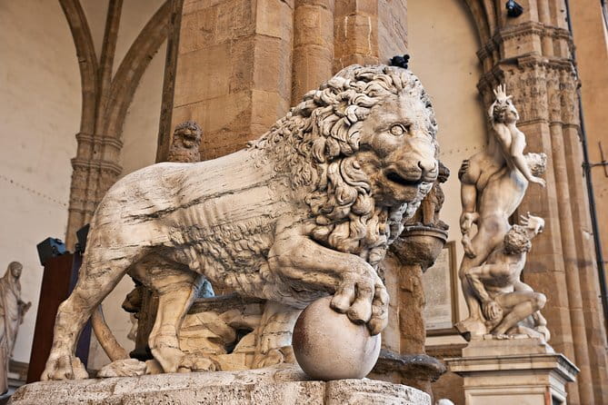 Skip-the-Line Florence Highlights and David Walking Tour - Crossing the Arno by Ponte Santa Trinita