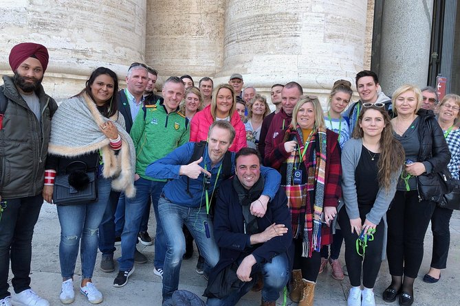 Skip-the-Line Group Tour of the Vatican, Sistine Chapel & St. Peter's Basilica - Guide quality, group size, and listening to the commentary