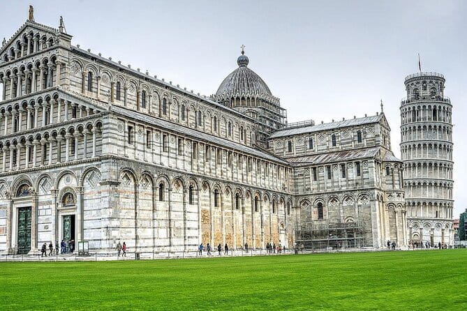 Skip-the-Line Guided Tour of Michelangelo’s David in Florence - Mario’s Interactive Style
