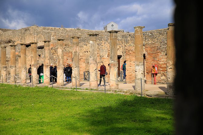 Skip the Line Guided Tour of Pompeii led by an Archaeologist - Why an archaeologist changes Pompeii