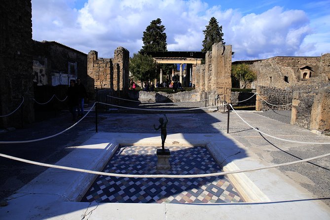Skip the Line Guided Tour of Pompeii led by an Archaeologist - The Lupanar and Pompeii’s frank side