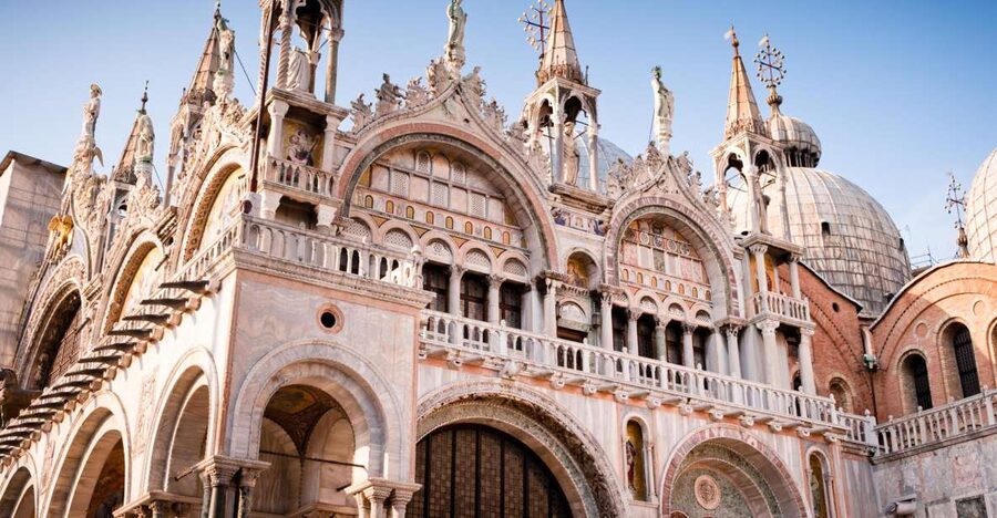 Skip the Line: St. Mark's Basilica Guided Tour - The museum, horses, and terrace
