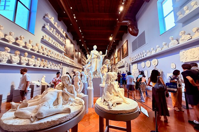 Skip the line: Uffizi and Accademia Small Group Walking Tour - Piazza della Signoria and Florence’s public face