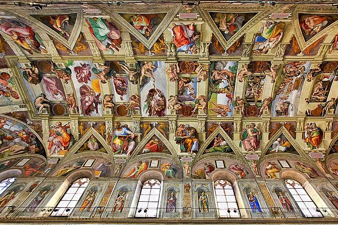 Skip the Line Vatican, Sistine Chapel and Basilica Guided Tour - Moving through the Vatican Museums