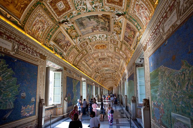 Skip the Line Vatican, Sistine Chapel and Basilica Guided Tour - The Sistine Chapel in 15 focused minutes