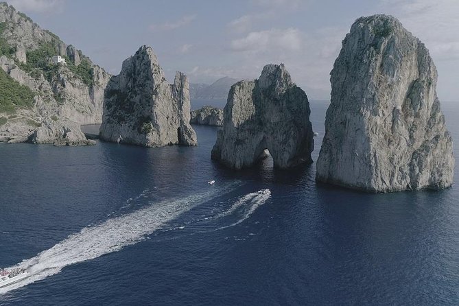 Small Group Day Trip to Capri from Positano or Praiano - Why seeing Capri by boat makes sense