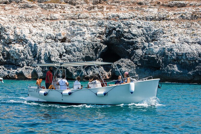 Small group tour of the caves of Santa Maria di Leuca - A good fit for families and first-time boat riders