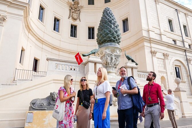 Small Group Vatican Museums Tour & Sistine Chapel - Max 10 people - Why a guide helps inside the Vatican Museums