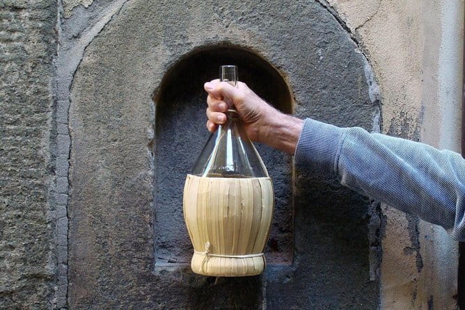 Small-Group Wine Tasting Experience in the Tuscan Countryside - Who will enjoy this half-day wine tour?